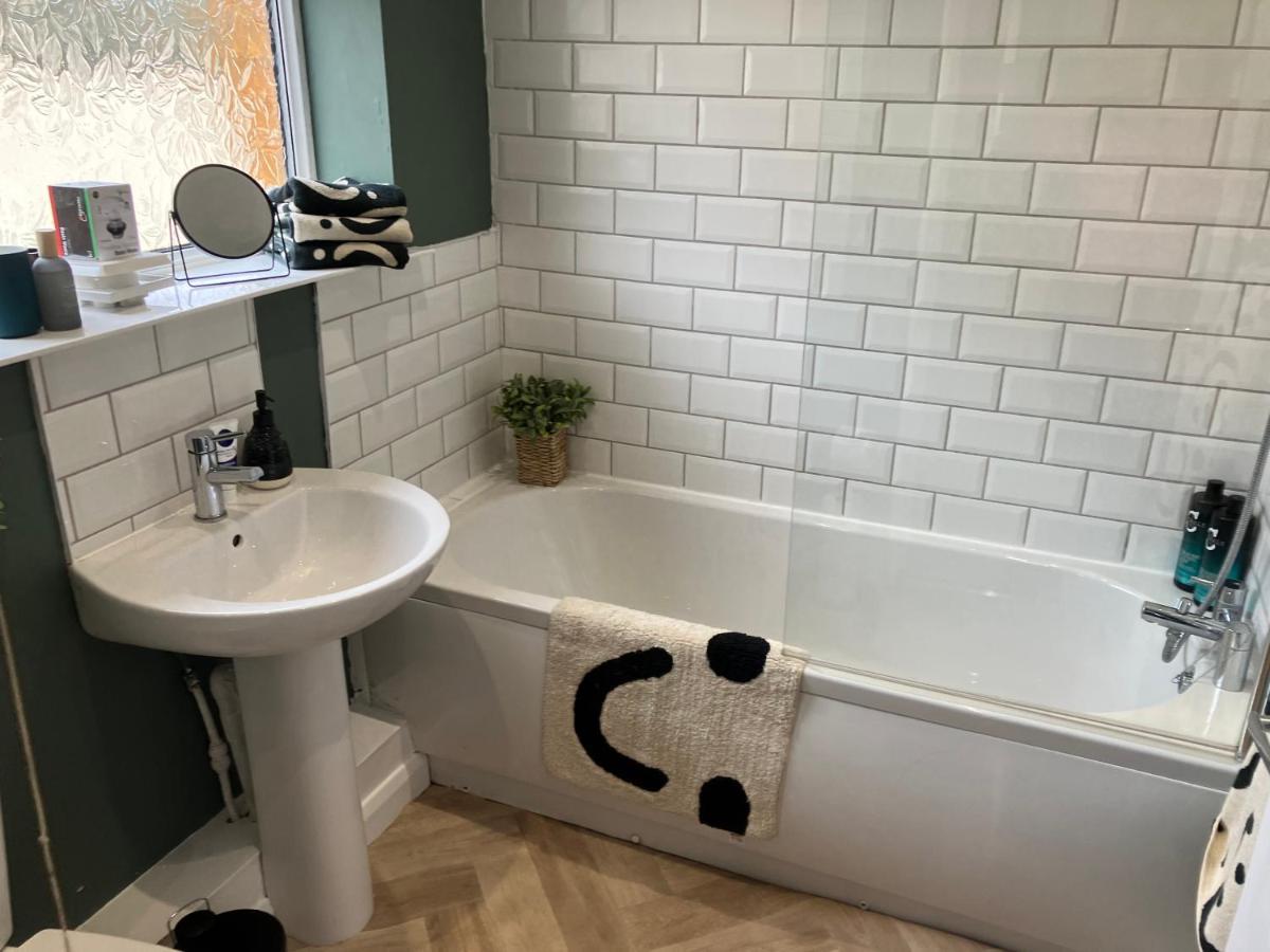 Rose Cottage - City Centre, Hospital Crownwork Studios, Nissan & Stadium Of Light Сандерлэнд Экстерьер фото